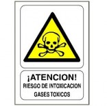 Señal adhesiva de 110x70mm - Riesgo intoxicación gases tóxicos (50 unidades)